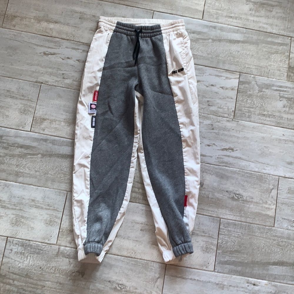 [FULL SEND] White/Gray Wind Breaker Sweat Pants - Size XS